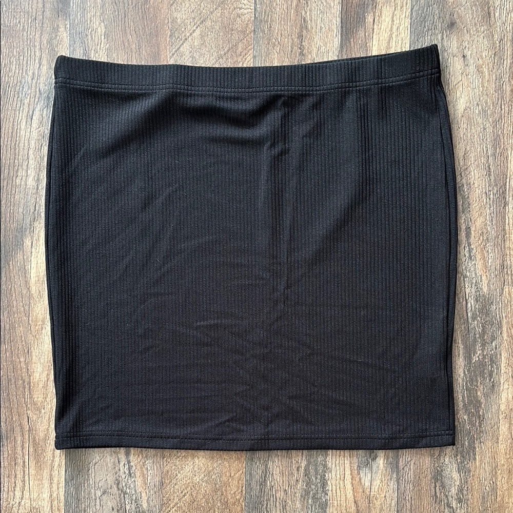 SHEIN Black Ribbed Mini Skirt